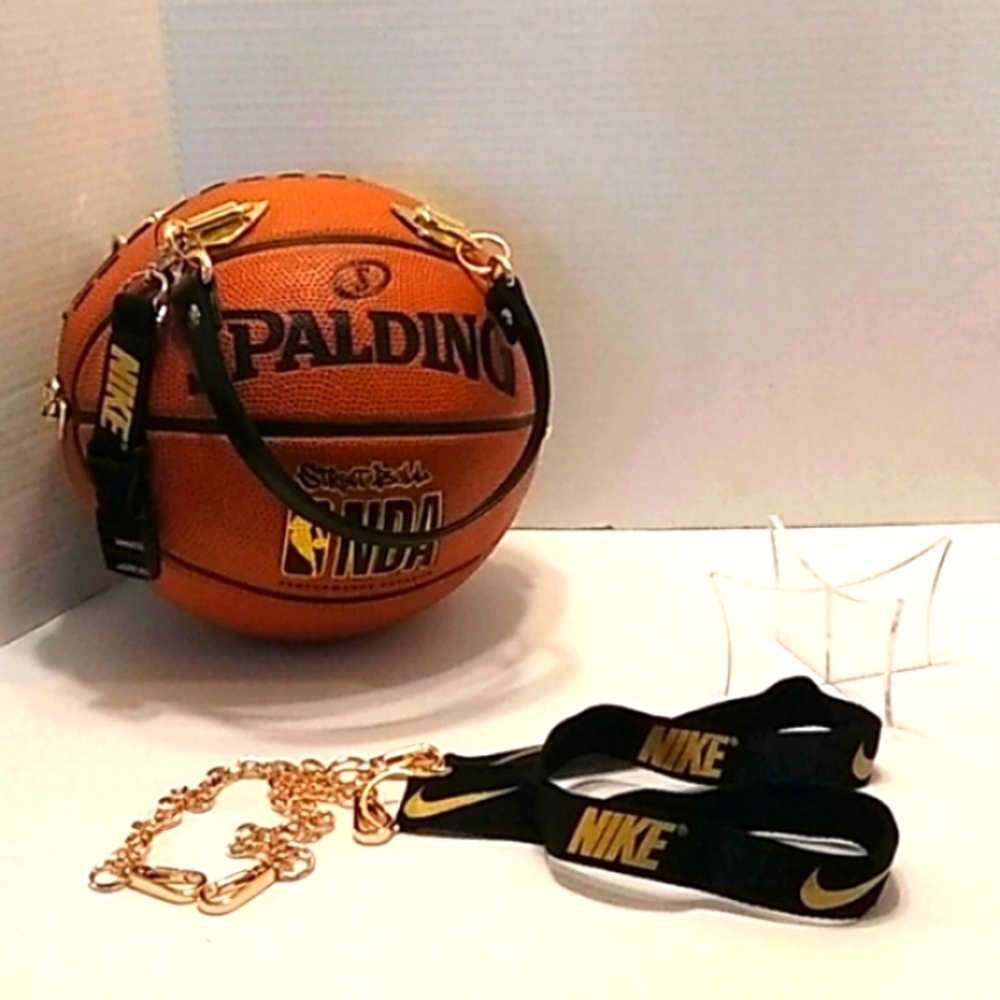 HANDMADE "ORIGINAL SPALDING" Basketball Purse ๐ - Picture 16 of 17